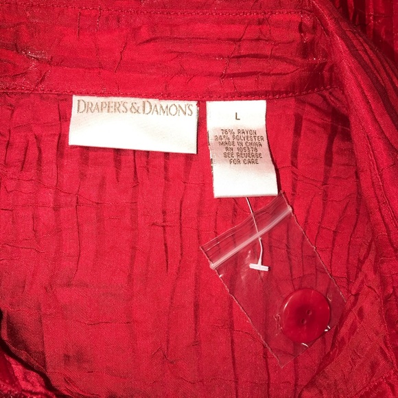 NWT Red Shimmer Crinkle Button Down Shirt - Picture 6 of 10